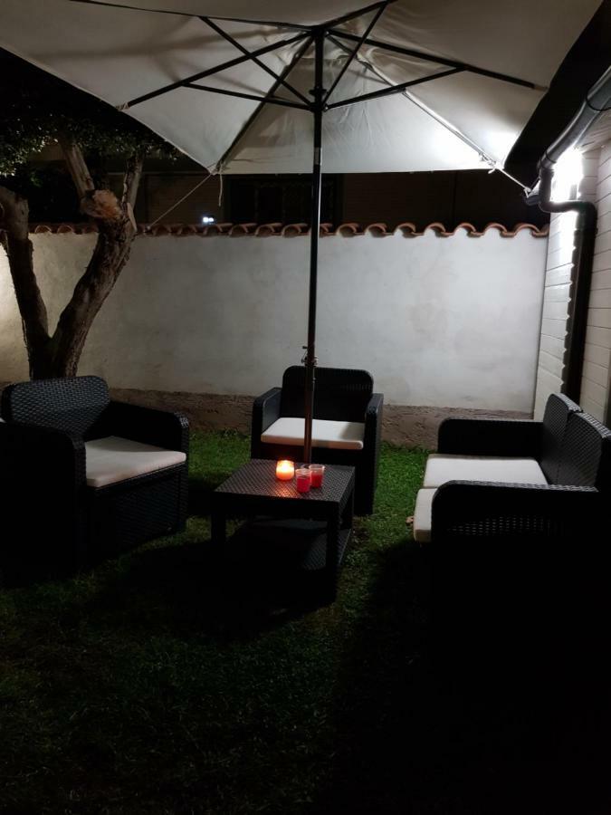 Guest House Il Faraone Fiumicino Luaran gambar